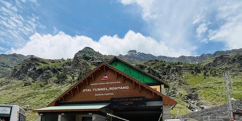 Himachal Holiday Package